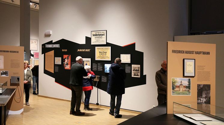 Ausstellung "Hakenkreuz und Notenschlüssel. Die Musikstadt Leipzig im Nationalsozialismus" im Stadtgeschichtlichen Museum