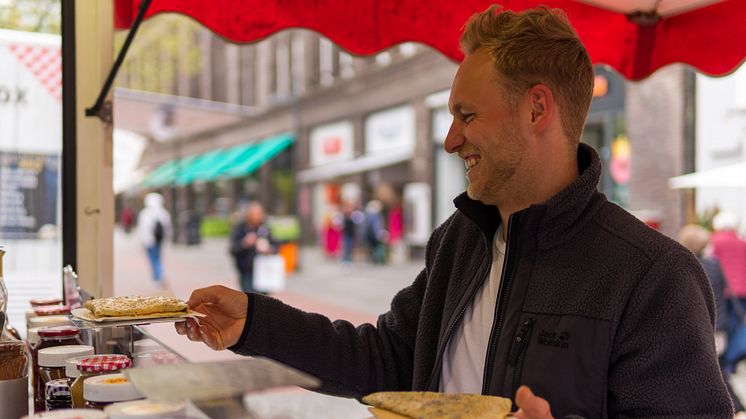 Auf dem Fleet Food Markt bieten regionale Anbieter kulinarische Köstlichkeiten an