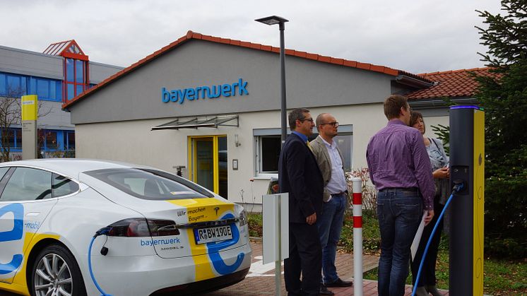 Neue Lademöglichkeiten am Bayernwerk-Netzcenter Marktheidenfeld für Elektrofahrzeuge