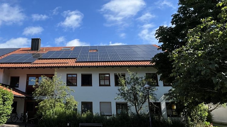 Auf dem St.Georgshof können dank der neuen PV-Anlage etwa 70 Prozent der erzeugten Solarenergie direkt genutzt werden. 