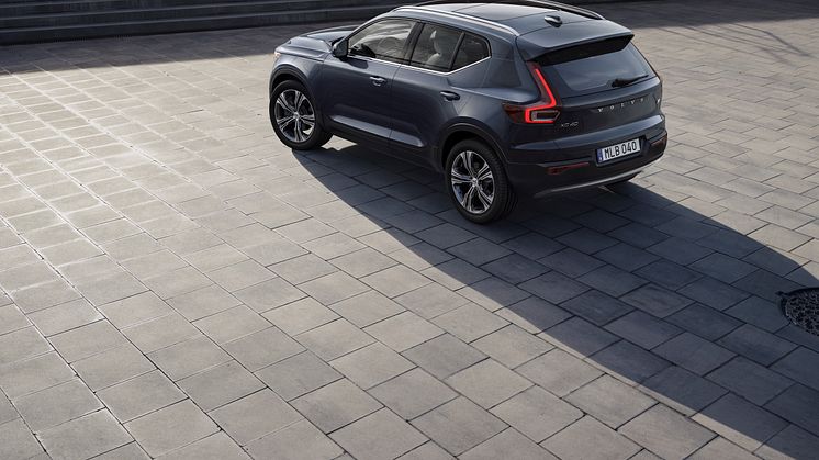 XC40 Plug in Hybrid in Denim Blue