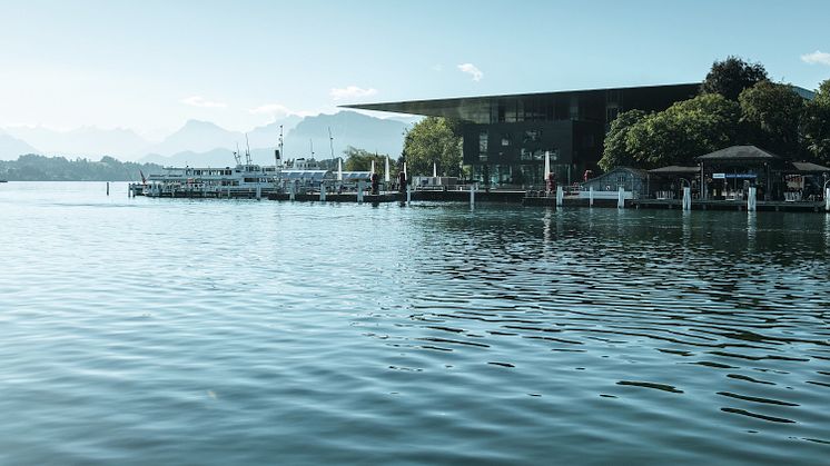 KKL Luzern direkt am Vierwaldstättersee,  Copyright Schweiz Tourismus