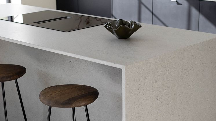 elon-bogarden-with-dekton-strato (1)