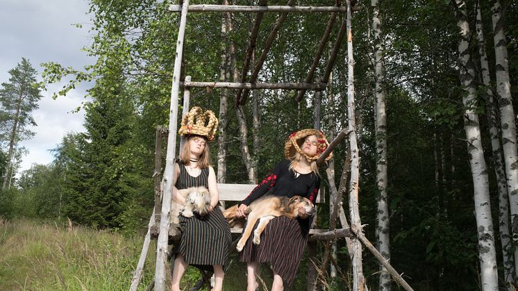 Tekla och Rakel Bergman Fröberg, ”Att frammana det oerhörda”. Foto: Cecilia Bergman Fröberg.