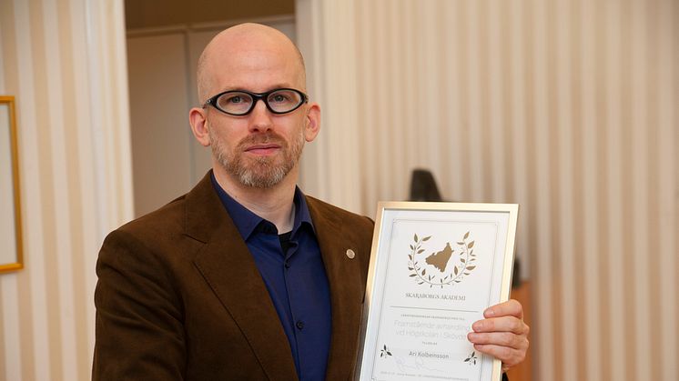 Ari Kolbeinsson, lektor i integrerad produktutveckling, tilldelas i år Skaraborgs Akademis pris till en avhandling skriven av en doktorand vid Högskolan i Skövde. 