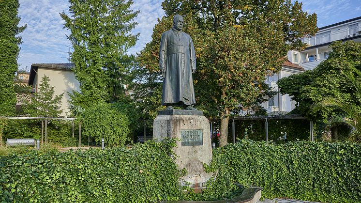 Bad Wörishofen: Kneipp-Denkmal; Denkmalplatz