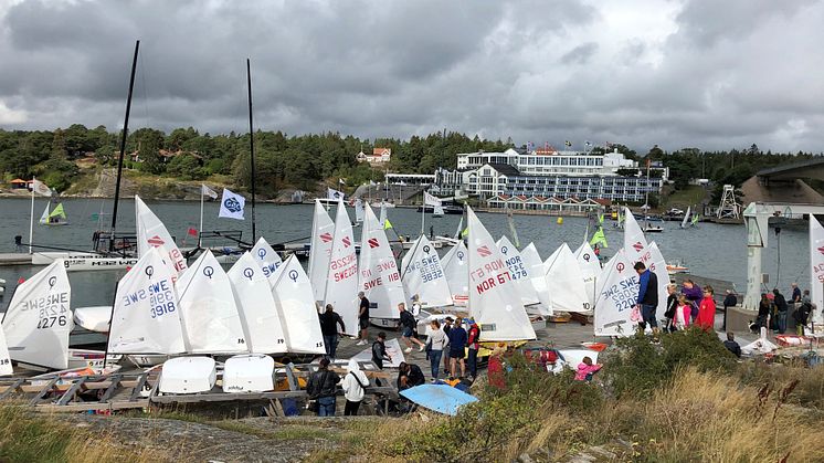 Deltagarna på väg till start i Lilla Tjörn Runt 2019