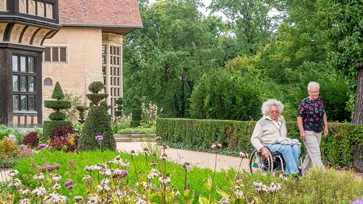 In the garden of Cecilienhof Country House