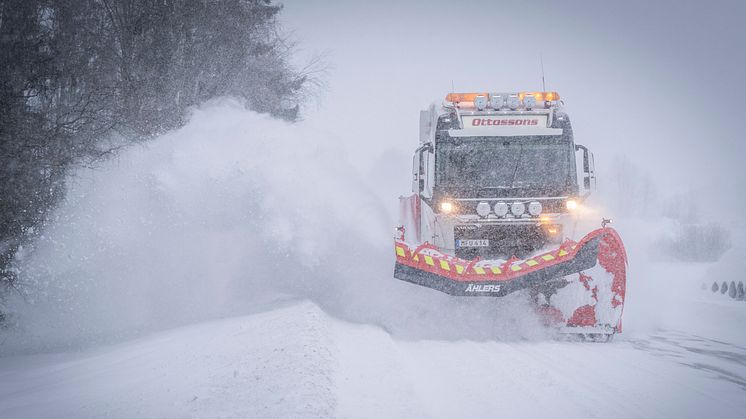 De senaste åren har Trafikverket sett en nedåtgående trend i hur många företag som är med i upphandlingarna av vinterväghållning, även om intresset ökat något senaste vintern.  Bild: Sten Strömgren