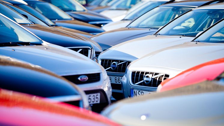 Hjulafton för bilköpare - 666 bilar auktioneras ut på 13 timmar 