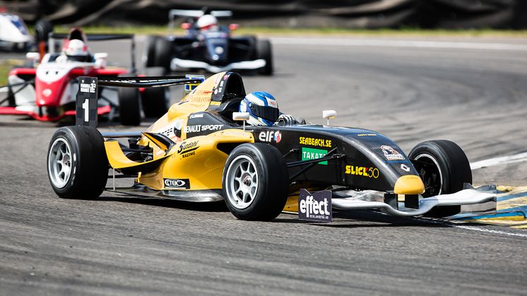 Sundahl tog in på Lappalainen i Formel Renault 1,6