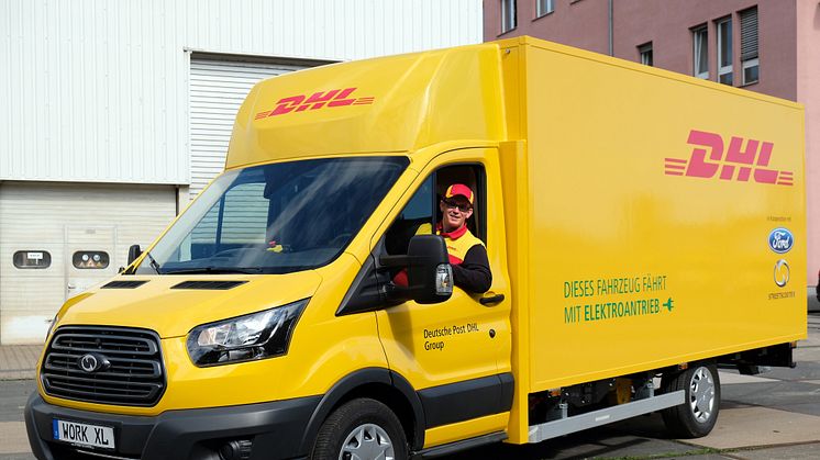 Deutsche Post DHL Group og Ford presenterte i dag den første av i alt 150 elektriske varebiler de skal produsere i fellesskap i løpet av året.