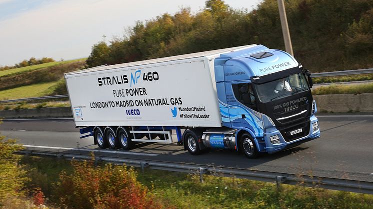 IVECO Stralis NP 460 hk fullførte den 1.728 km lange turen fra London til Madrid uten etterfylling av drivstoff og satte ny rekord.