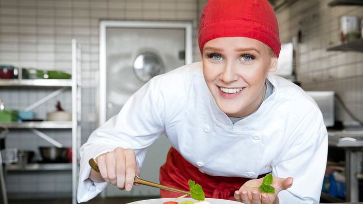 På Tranellska kan elever från gymnasiet, gymnasiesärskolan och vuxenutbildning läsa programmen Restaurang- och livsmedel, samt Hotell- och turism