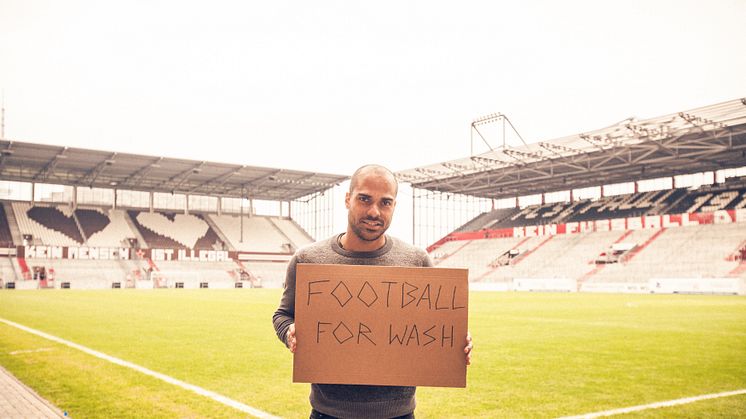 David Odonokor im Millerntor Stadion für Viva con Agua