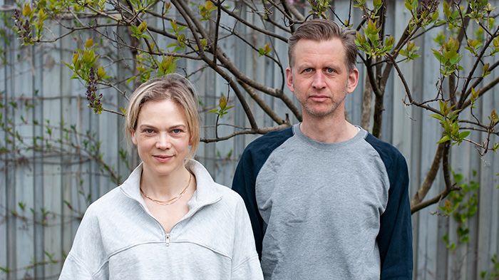 Skodespelar Ane Dahl Torp og komponist Sjur Miljeteig har samarbeida om å lage Haugtussa. Foto: Åsne Dahl Torp.