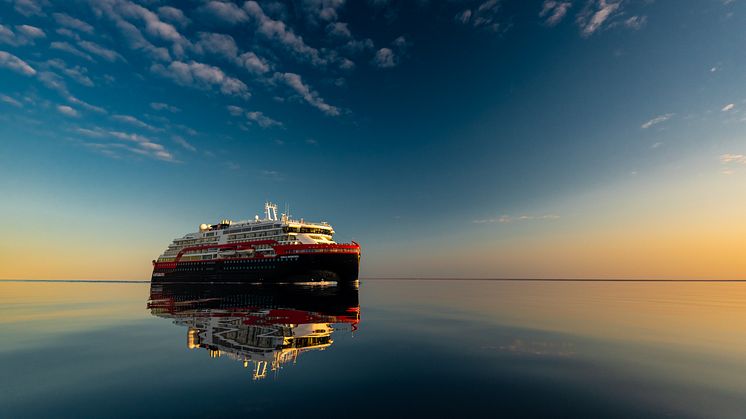 BREAKING NEW GROUND: Hurtigruten's MS Roald Amundsen in the Northwest passage - as the first hybrid powered ship to traverse the legendary passage. PHOTO: KARSTEN BIDSTRUP/HURTIGRUTEN