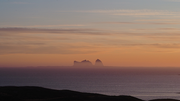 View, Lovund