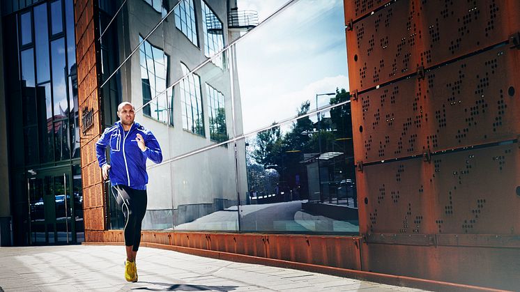 Weightless jacket for athletes who aim to run like the wind – Craft Focus Hood Jacket