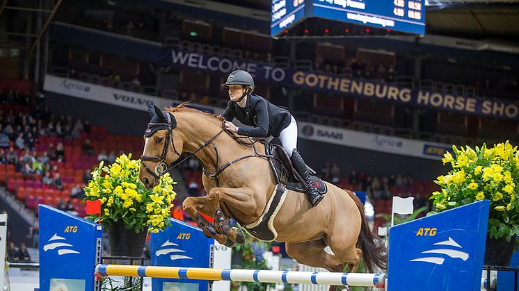 Janelle Larsson är en av ryttarna som tar plats i Svenska Ridsportförbundets ryttarutvecklingsprogram med sikte på de stora mästerskapen. Foto: Roland Thunholm