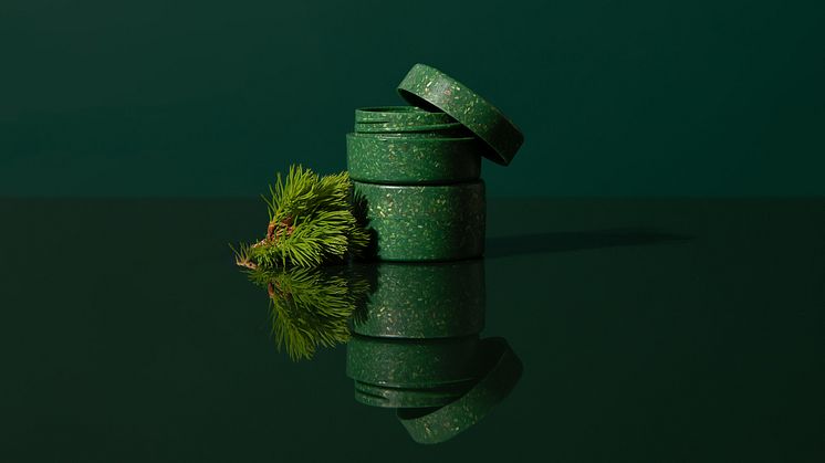 Sustainable Sulapac jars stand out