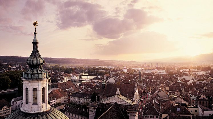 Solothurn: Sicht von der St. Ursen Kathedrale auf die Altstadt