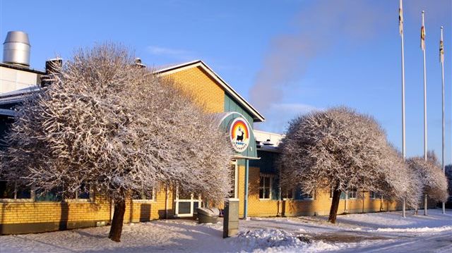 Polarbröd värnar miljön med datorer i second hand