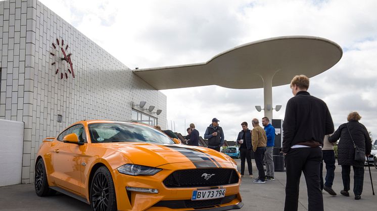 Ford Mustang på besøg til Supercar Sunday