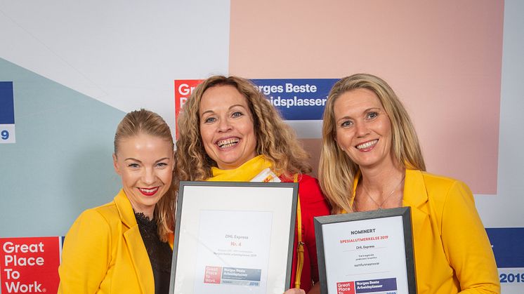 Fr.v. Linda Bengtsson, Marketing Communications Manager, Liv Marit Stern, Head of HR og Kjersti Laumann, HR Business Partner mottok den gjeve utmerkelsen på vegne av DHL Express (Norway).