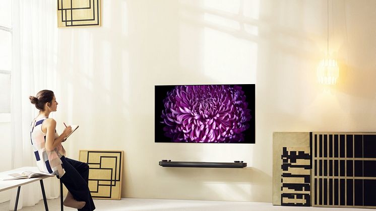 LG revolutionerar tv-branschen med nya supertunna OLED W7