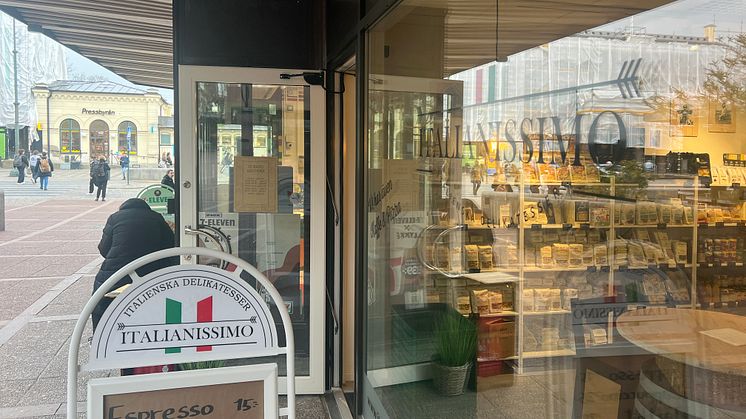 Italianissimo har öppnat efterlängtad butik med italienska delikatesser på Knut den stores torg. 