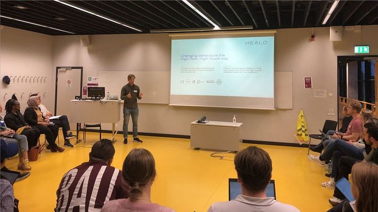 Master student presentation at Karolinska Institutet: models and regulations in the field of digital health