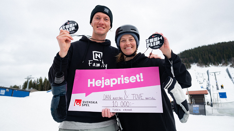 Duon Daniel Alkefjärd och Tove Bratthäll vann lagtävlingen The Flip. Foto: Daniel Bernstål.