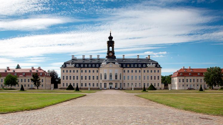 Das Schloss Hubertusburg präsentiert ab 25. Mai die Ausstellung "WasserSchule Hubertusburg. Eine Spekulation in vier Jahreszeiten" - Foto: Thomas Bichler