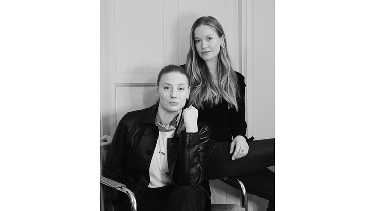 Luiegrundarna Amanda Braw och Isabelle Åström intar podcastvärlden