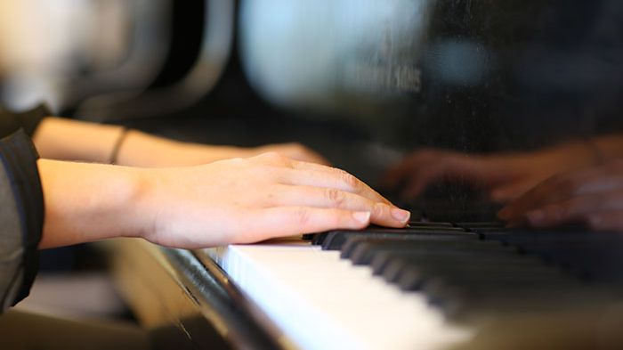 Lunchkonsert med musik för sång, piano och orgel