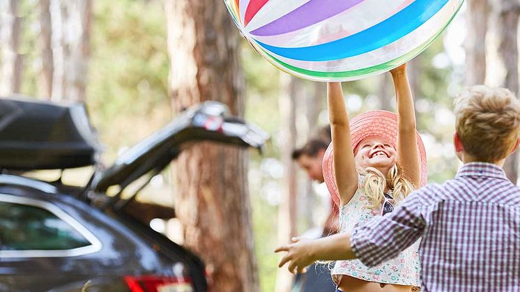 Svensken tar bilen i sommar – nu lanserar Sembo färdiga roadtrips