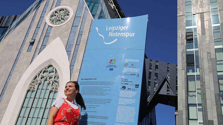 Stele der Leipziger Notenspur vor der Universität Leipzig