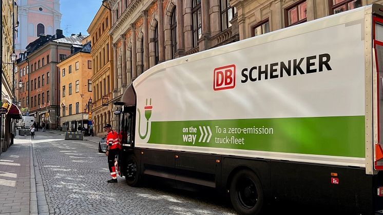 DB Schenker först i Norden att köra Volta Zero: ”Långtidssjukskrivningarna kommer minska”