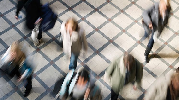 Av de som deltagit i undersökningen uppger 22 procent att de undviker folkmassor efter pandemin. Foto: Johnér Bildbyrå