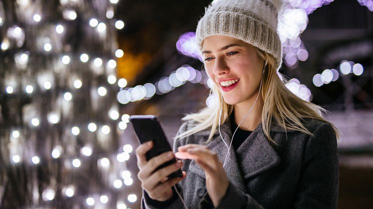 "Lige nu skaber julehandlen i kombination med vores stadig mere udbredte mobilbrug åbninger for cyberkriminelle,” fortæller Peter Gustafsson, nordisk ansvarlig hos Barracuda Networks.