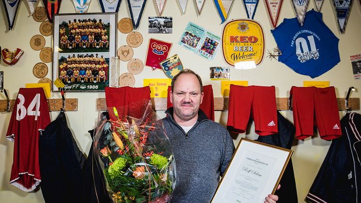 Glenn Hyséns gripande möte med vinnaren av Årets föreningshjälte 2015