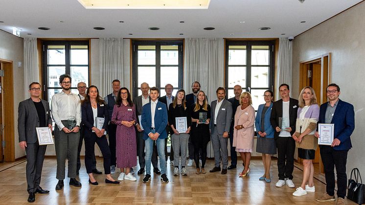 Laudatoren und Preisträger des 19. Medienpreises Mittelstand in Berlin.  Foto: Jürgen Sendel