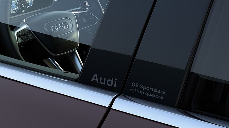 Audi Q8 Sportback e-tron (Madeirabrun)