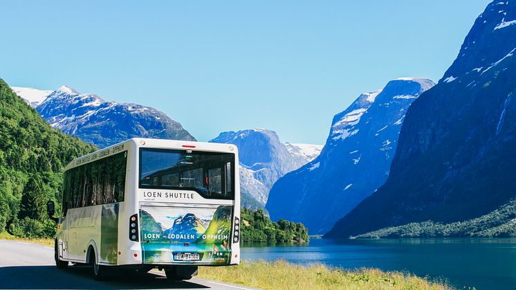 Loen Shuttle ved Breng seter i Lodalen. Foto: Loen Active