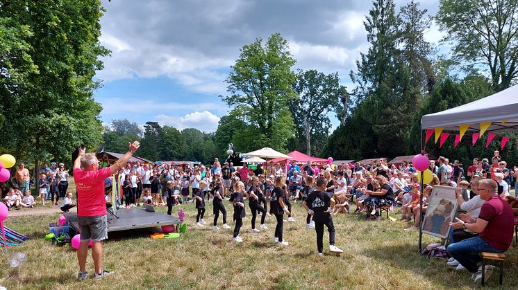 3.000 Gäste feiern Bärenherz-Geburtstag mit Festakt, Familienfest und Tag der offenen Tür