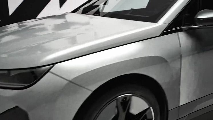 BMW iX Flow featuring E Ink - video