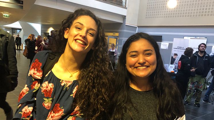 Elaura Tait och Katya Palacios är båda sprudlande förväntansfulla inför sin tid på Högskolan Väst.