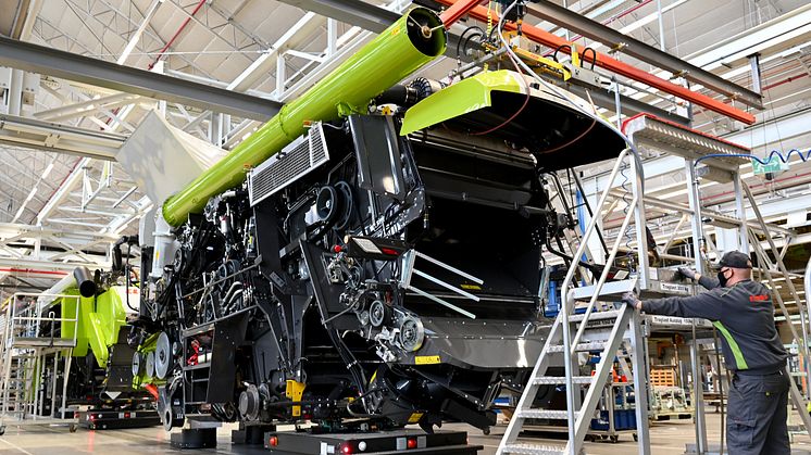 Assembly of combine harvesters at CLAAS in Harsewinkel