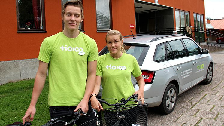 Anton Michalak och Cornelia Fredriksson sommarjobbade i hemtjänsten 2015.